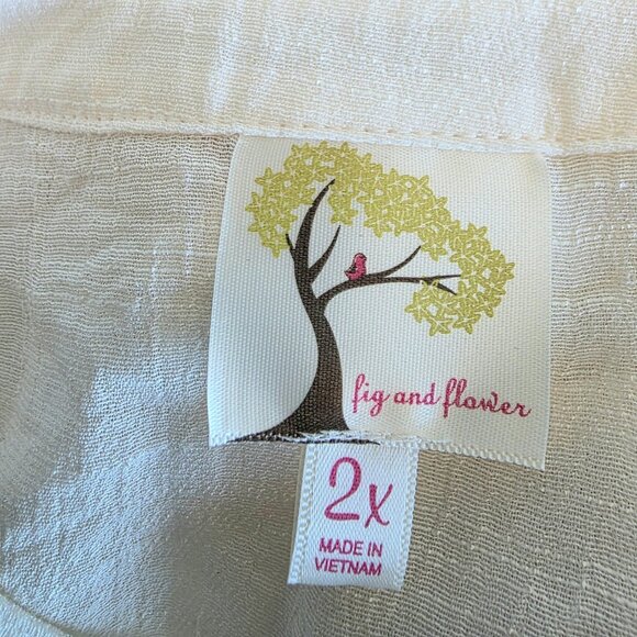 Fig and Flower Blouse Top Plus Size 2X 1X Floral Embroidered Semi Sheer Crinkle - Picture 8 of 8